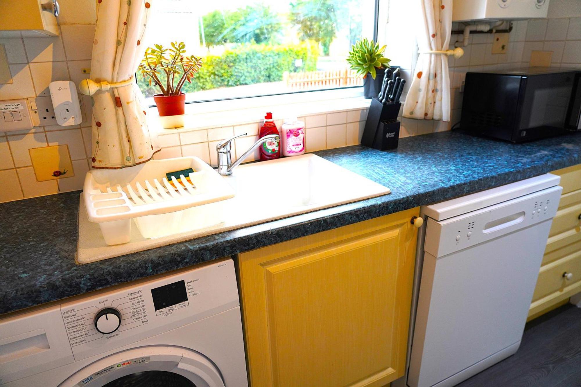 Sleeps 10, Free Parking, Close To Science Park, King Size Bed Milton  Eksteriør billede