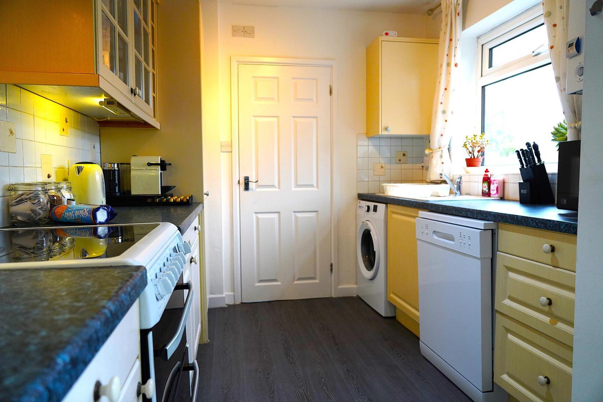 Sleeps 10, Free Parking, Close To Science Park, King Size Bed Milton  Eksteriør billede