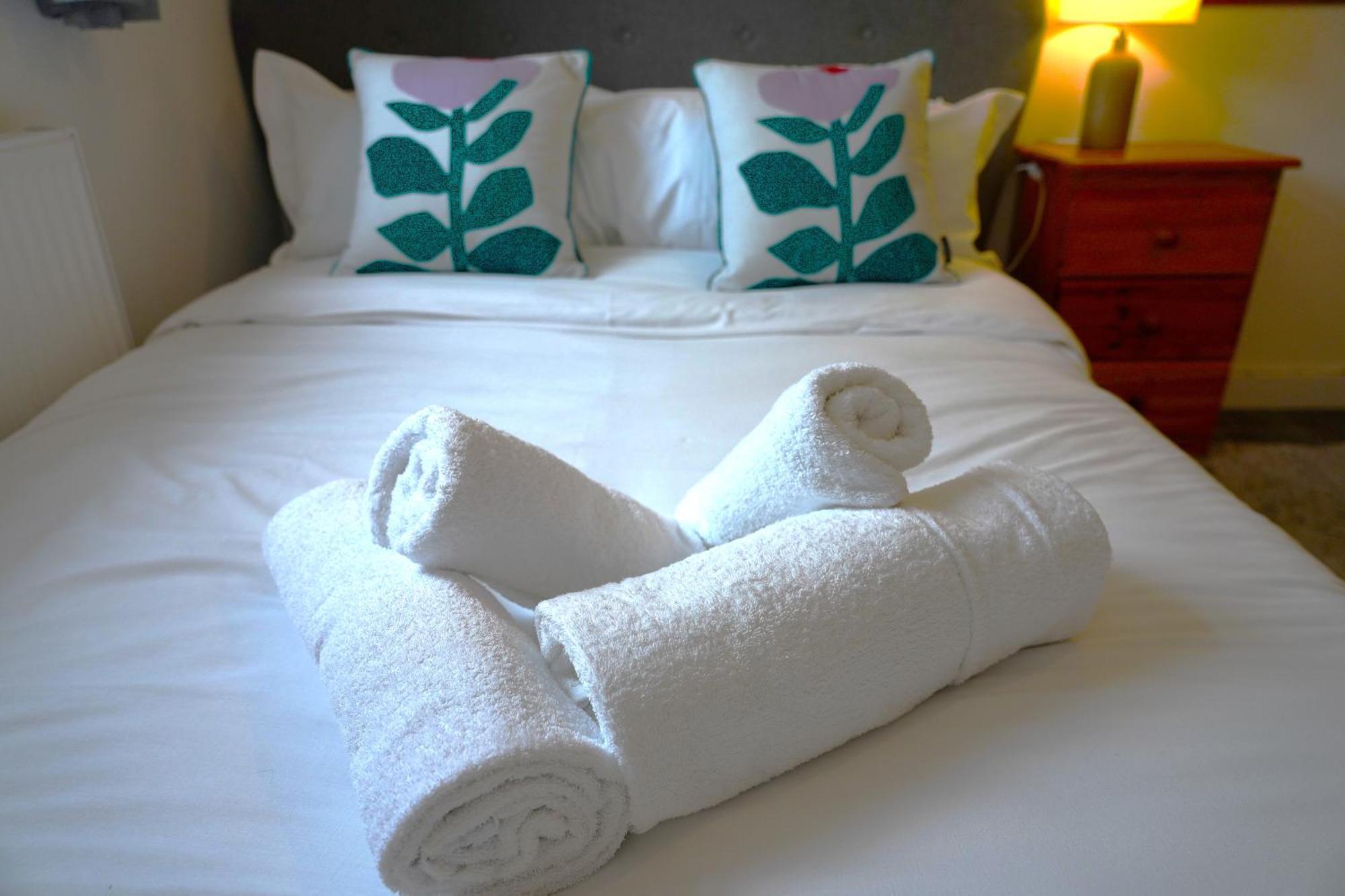 Sleeps 10, Free Parking, Close To Science Park, King Size Bed Milton  Eksteriør billede