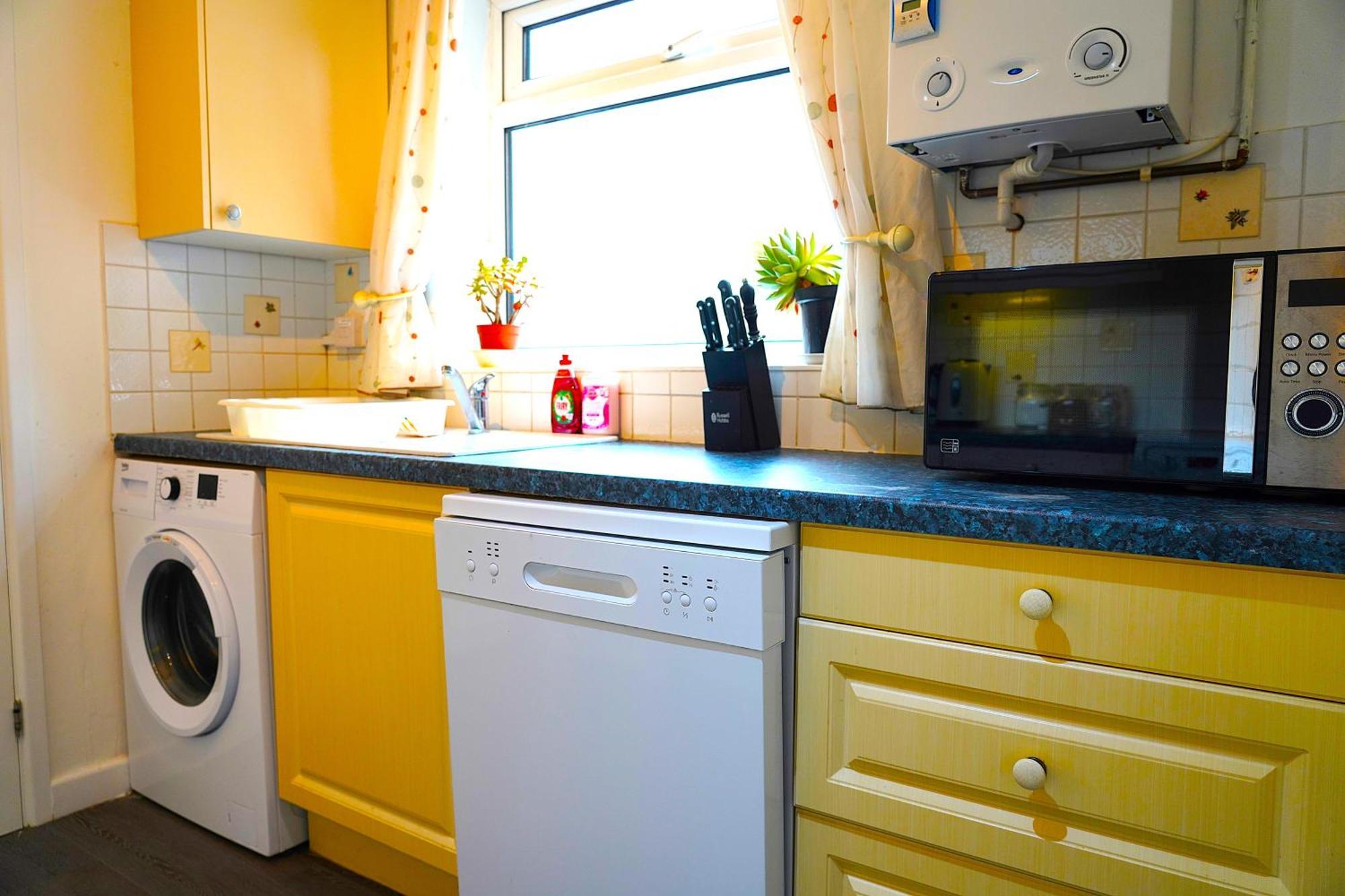 Sleeps 10, Free Parking, Close To Science Park, King Size Bed Milton  Eksteriør billede